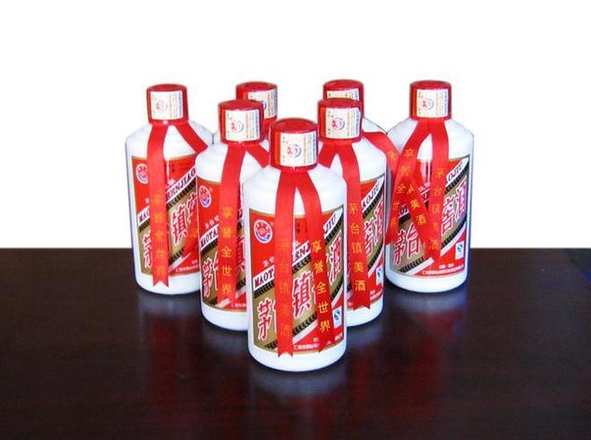 窖池空了，錢包鼓了 茅臺鎮淘汰賽背后的消費革命